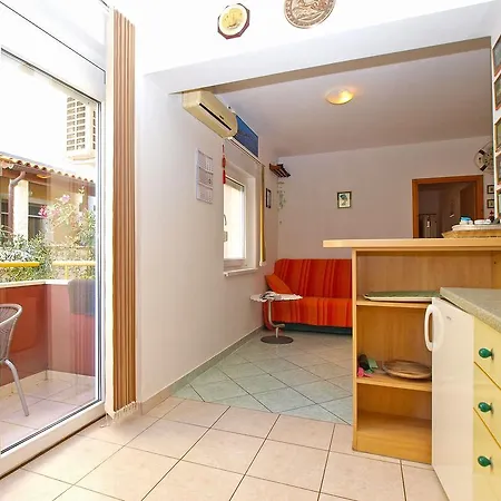 Apartment Dragan 1467 Premantura