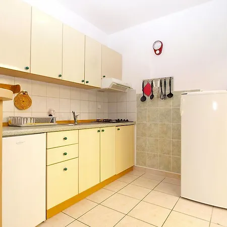 Apartment Dragan 1467 Premantura